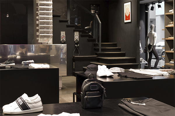 Store Image